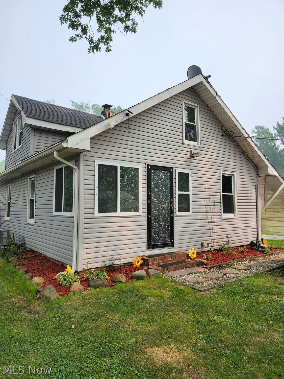 493 Howard Avenue Akron OH 44312