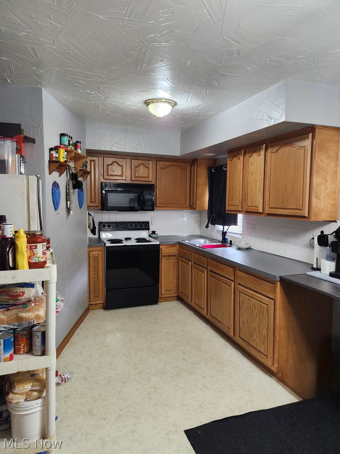 493 Howard Avenue Akron OH 44312