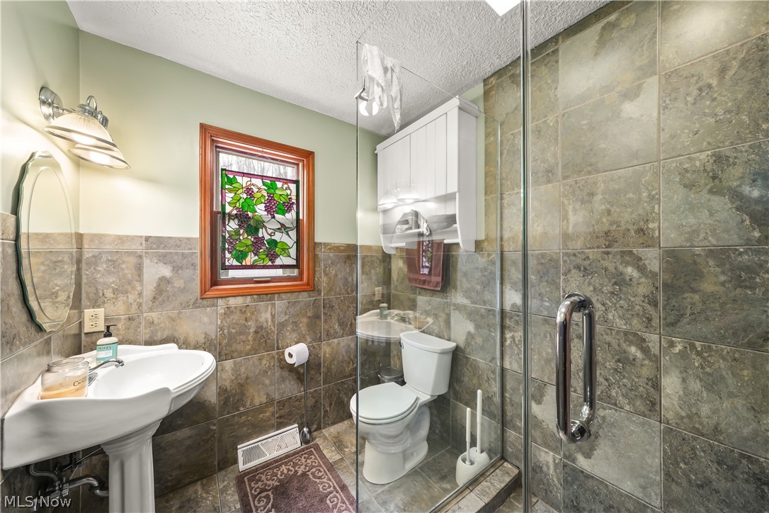 5300 Hayes Road Ravenna OH 44266