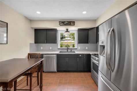 1070 Congress Lake Road Mogadore OH 44260