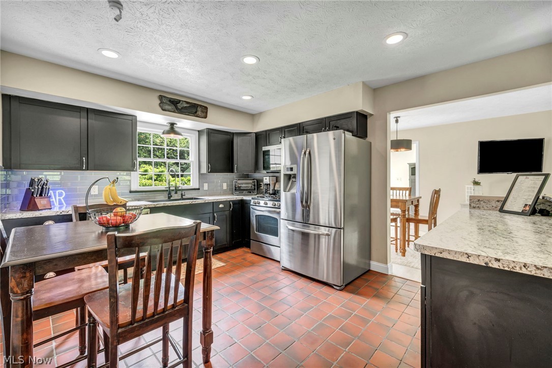 1070 Congress Lake Road Mogadore OH 44260