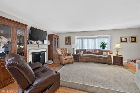 1443 Wilkshire Circle SW North Canton OH 44720