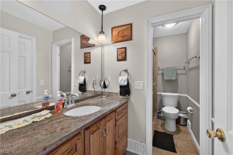 1443 Wilkshire Circle SW North Canton OH 44720