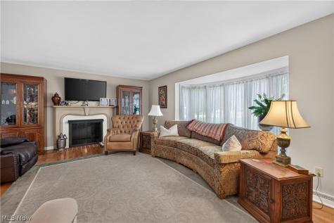 1443 Wilkshire Circle SW North Canton OH 44720