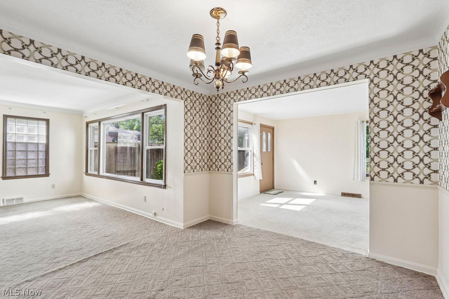10270 Greenheath Drive Parma Heights OH 44130