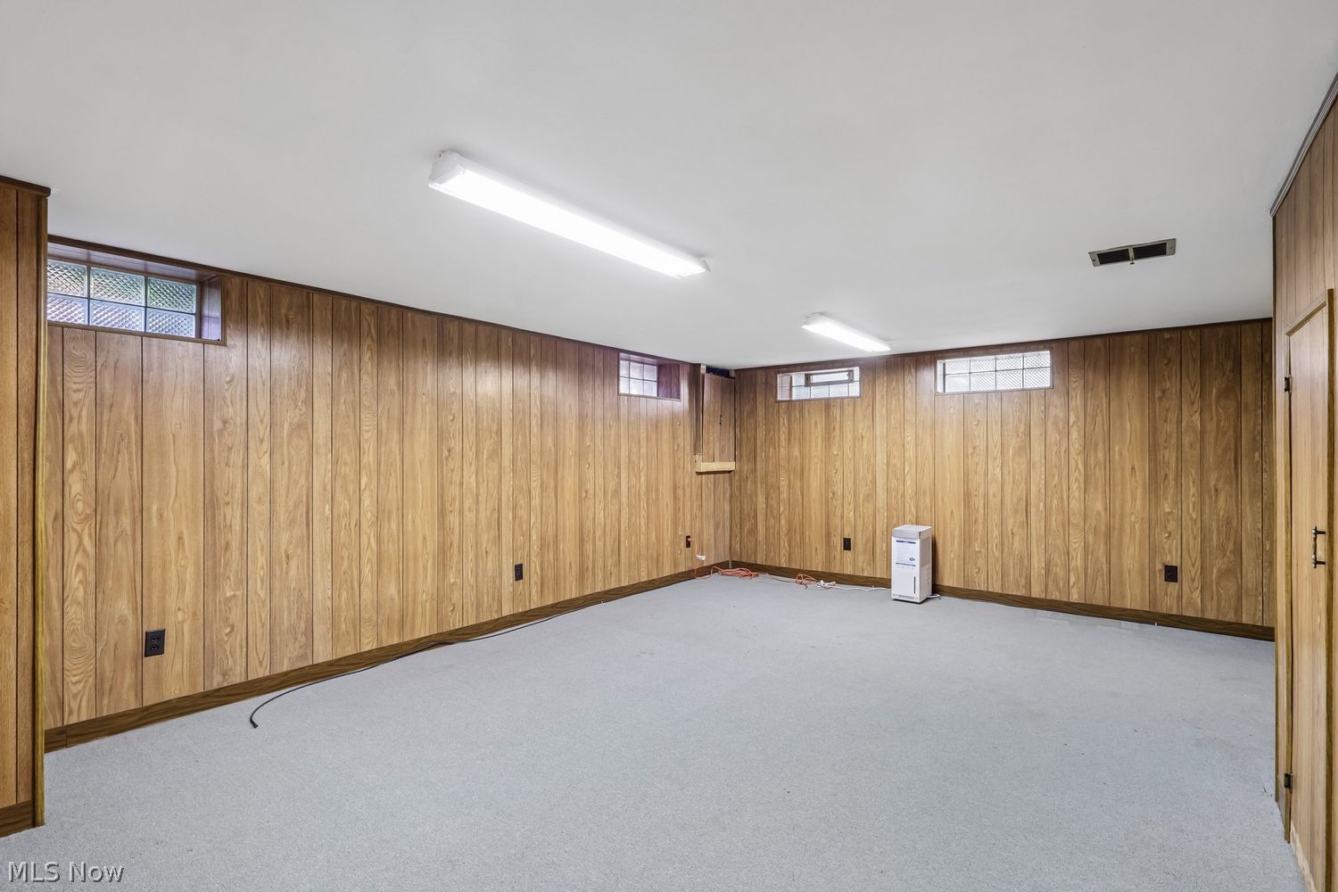 10270 Greenheath Drive Parma Heights OH 44130