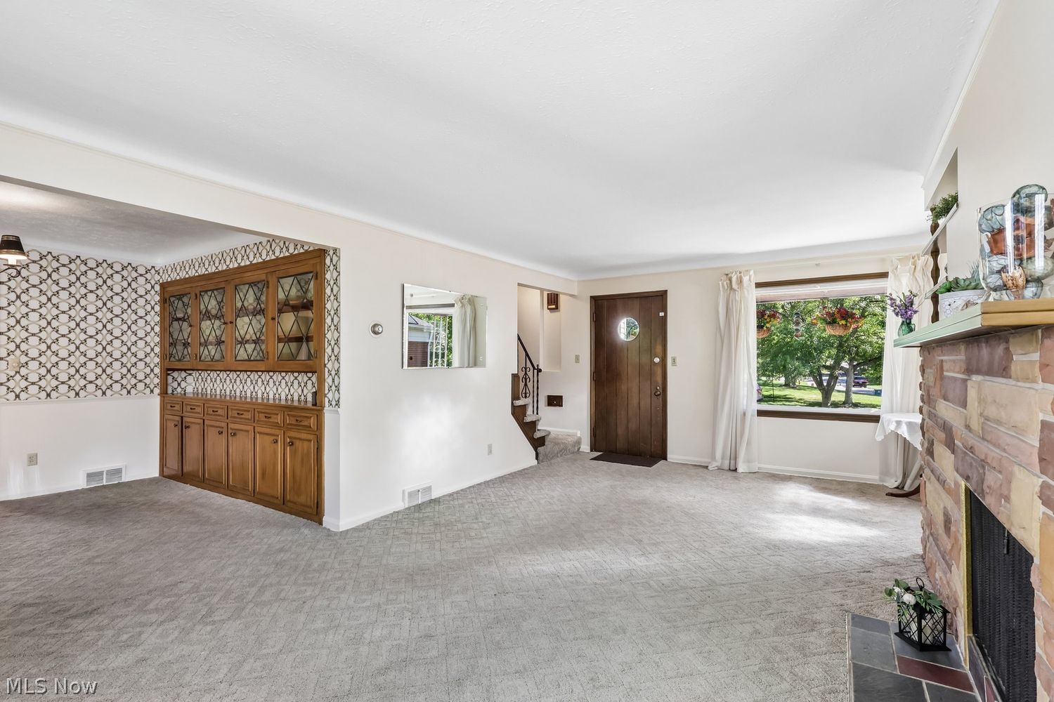 10270 Greenheath Drive Parma Heights OH 44130