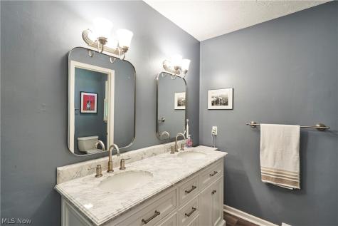 3447 Tennyson Drive Fairlawn OH 44333