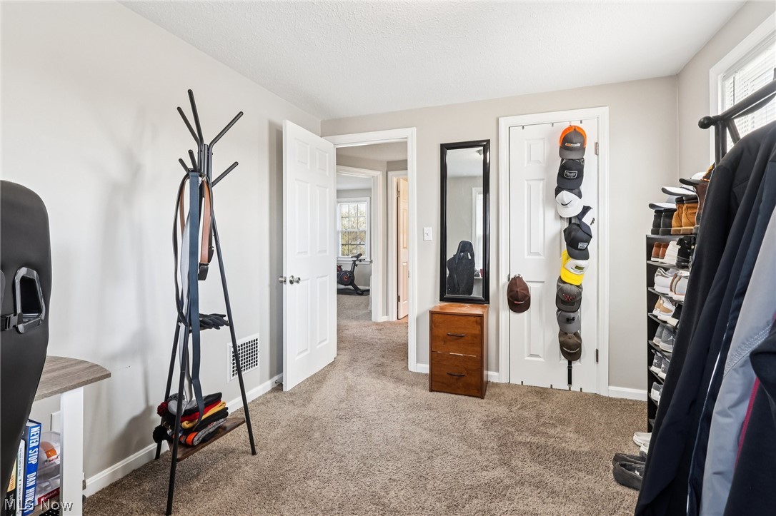 178 Como Street Struthers OH 44471