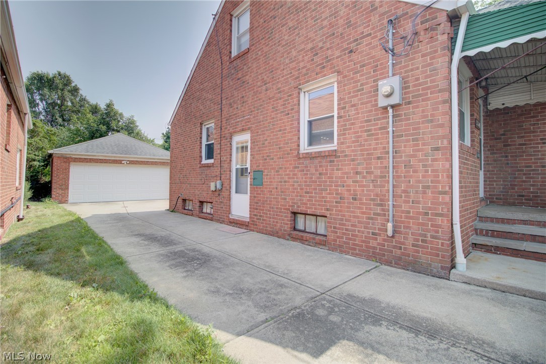 3301 Warren Road Cleveland OH 44111