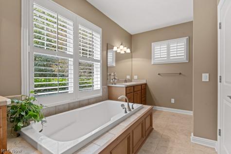 6595 Buffham Road Seville OH 44273