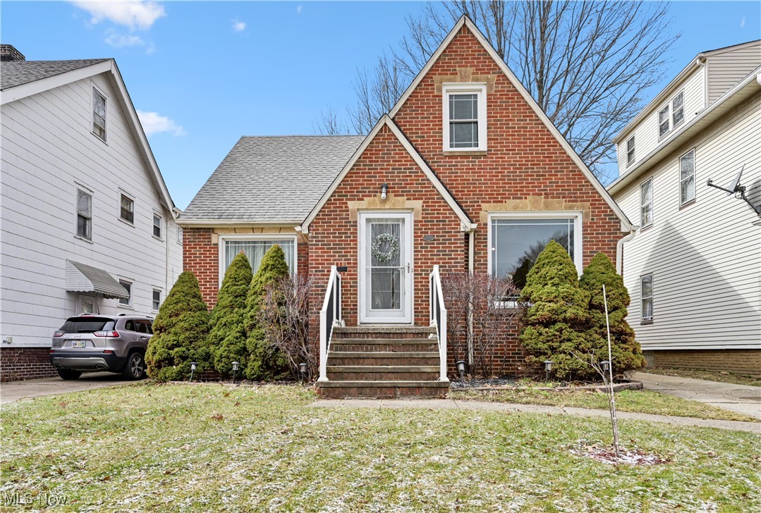 2204 Wyandotte Avenue Lakewood OH 44107