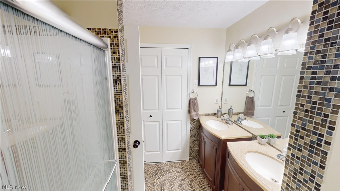 971 Fieldstone Drive Kent OH 44240