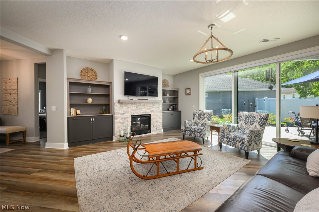 1970 Hawthorn Court North Canton OH 44720