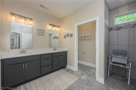 1970 Hawthorn Court North Canton OH 44720