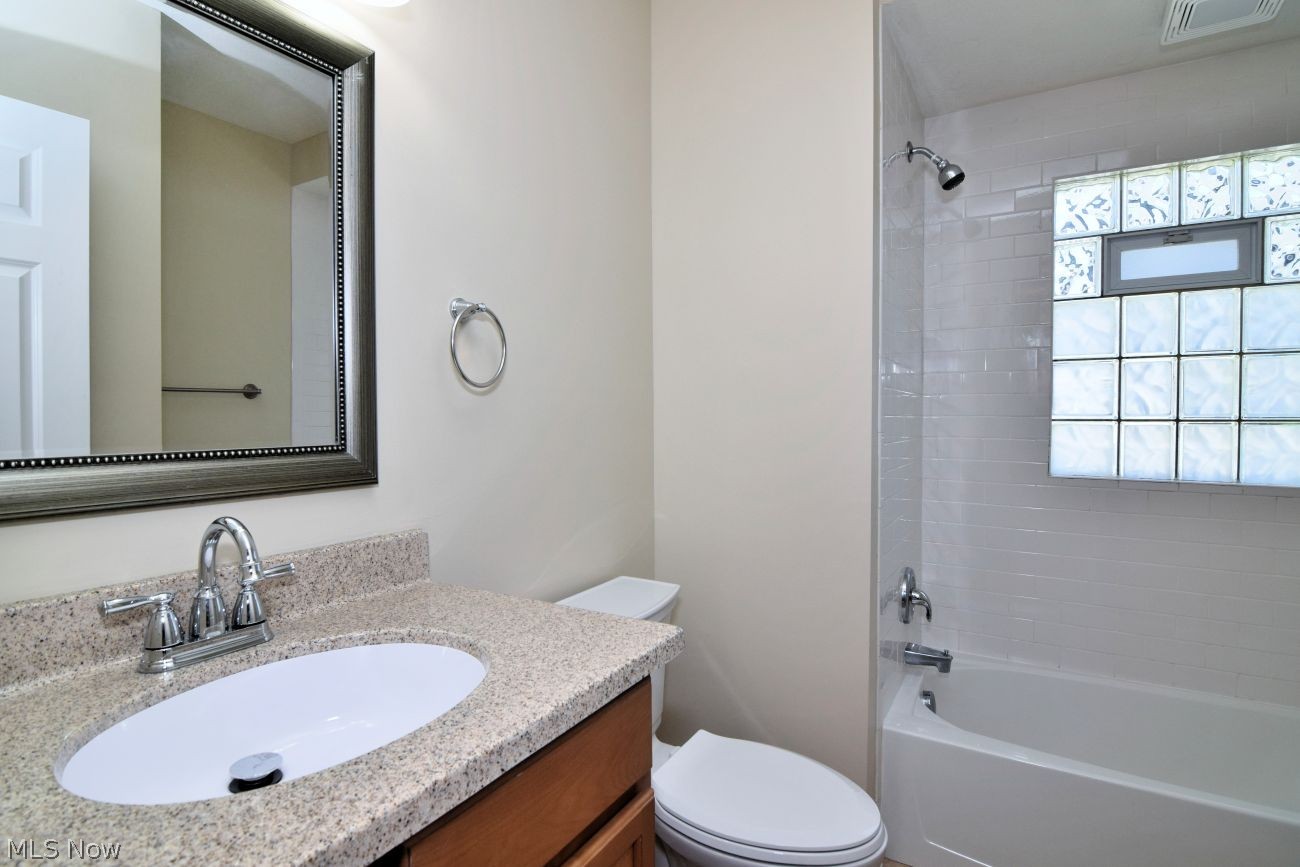 300 Miles Road Chagrin Falls OH 44022