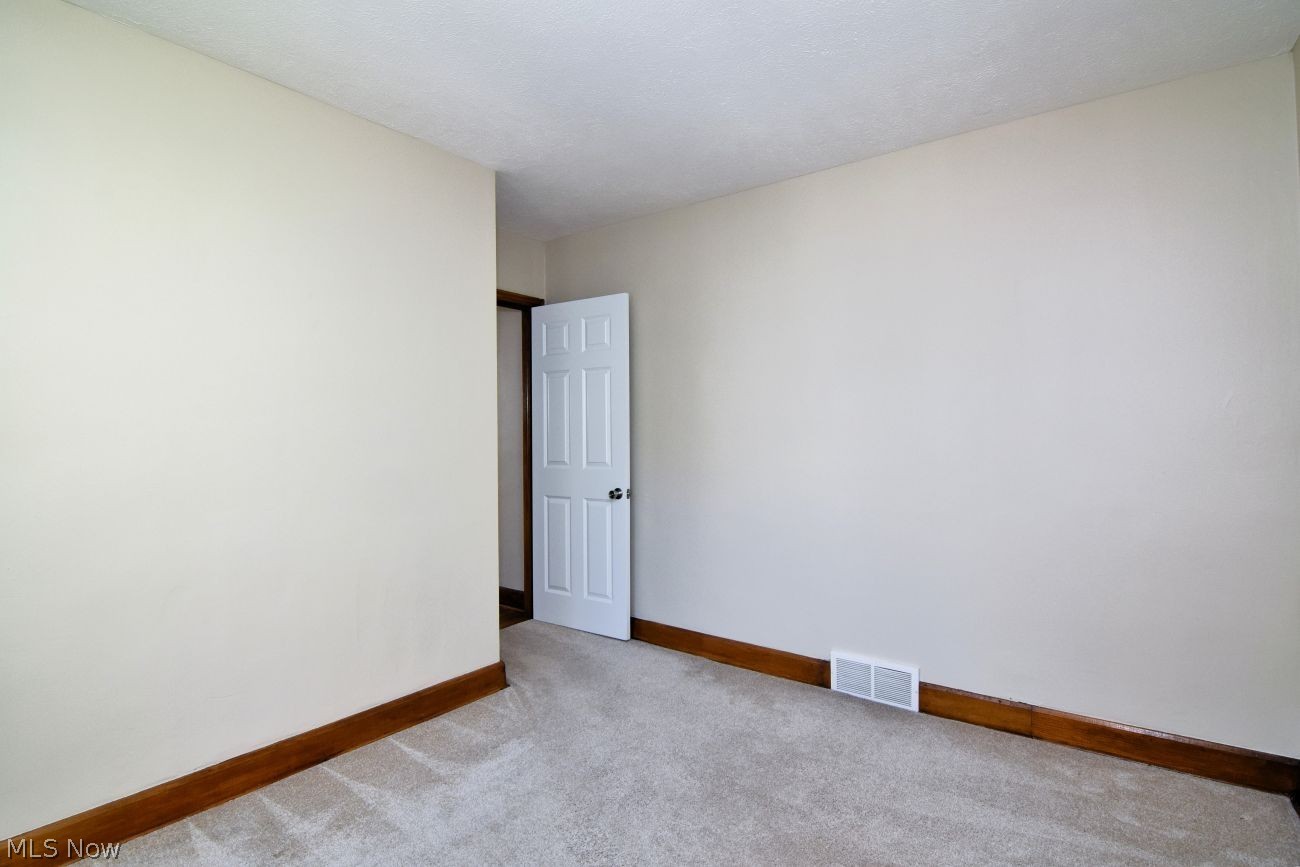 300 Miles Road Chagrin Falls OH 44022