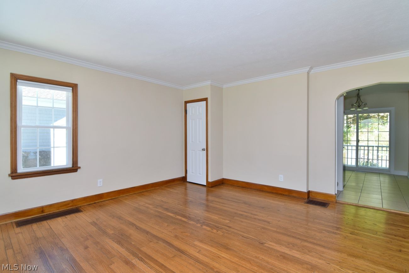300 Miles Road Chagrin Falls OH 44022