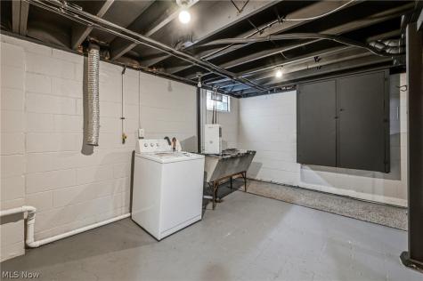 4273 Selkirk Avenue Youngstown OH 44511