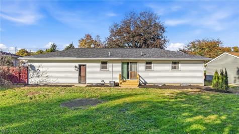 4273 Selkirk Avenue Youngstown OH 44511