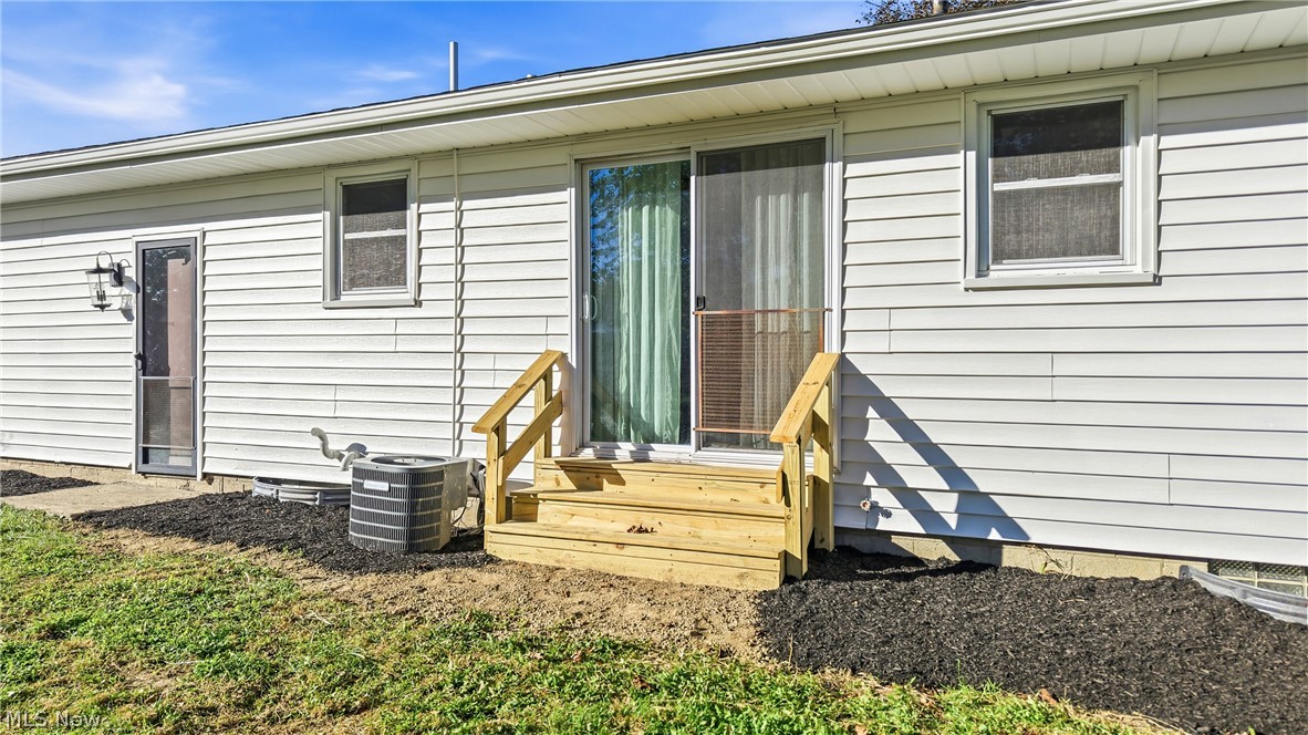 4273 Selkirk Avenue Youngstown OH 44511