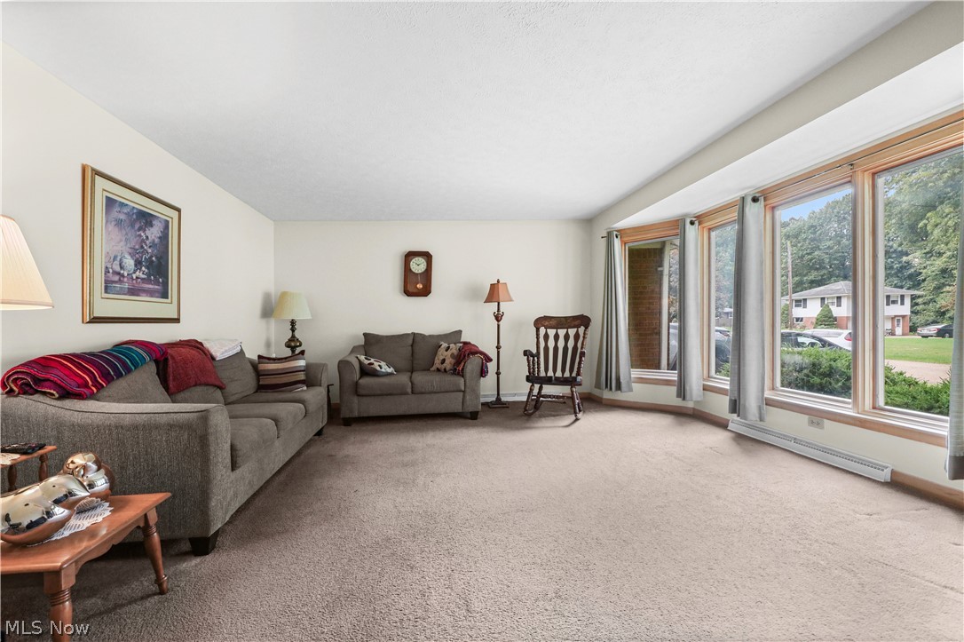 3724 Burrshire Drive NW Canton OH 44709
