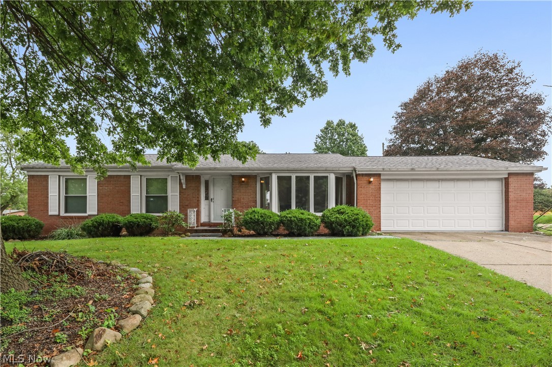 3724 Burrshire Drive NW Canton OH 44709