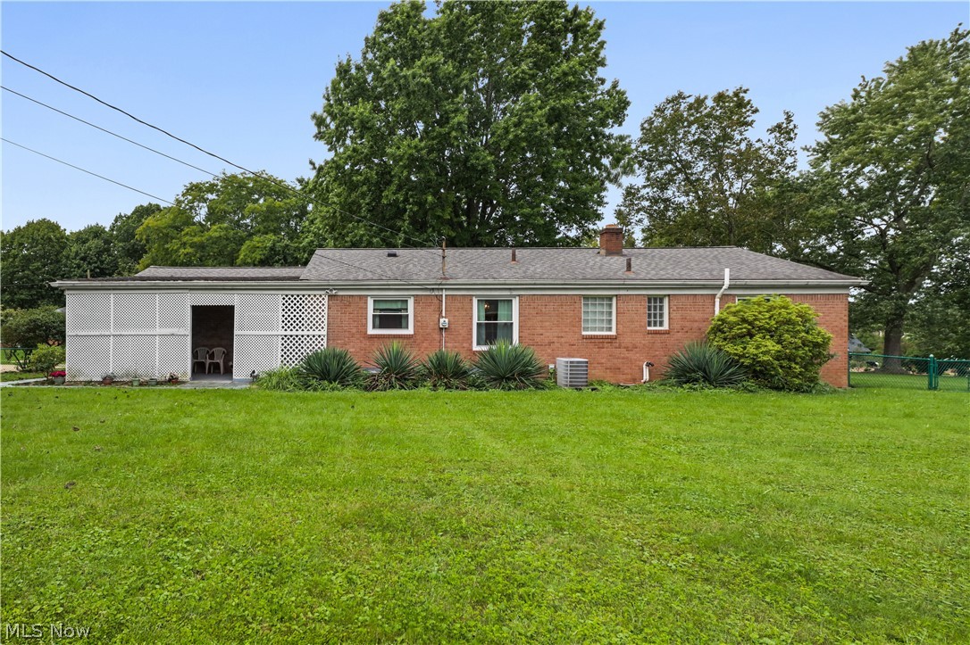 3724 Burrshire Drive NW Canton OH 44709