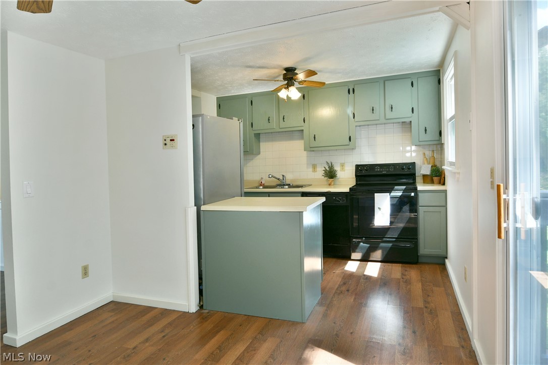 3678 Oakview Drive Girard OH 44420