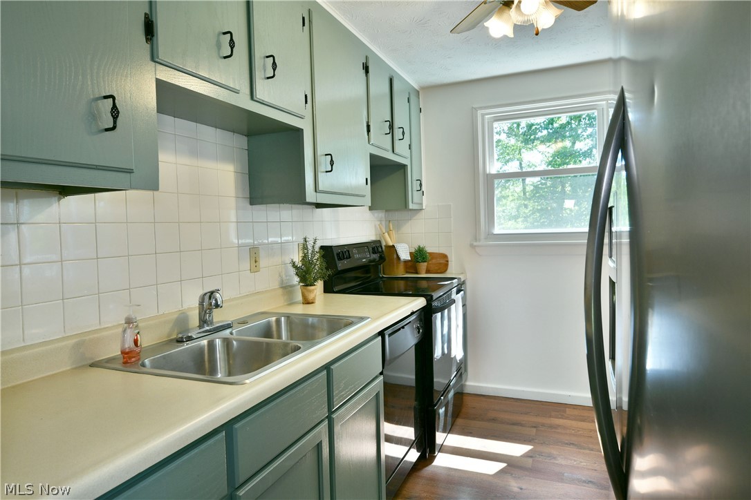 3678 Oakview Drive Girard OH 44420