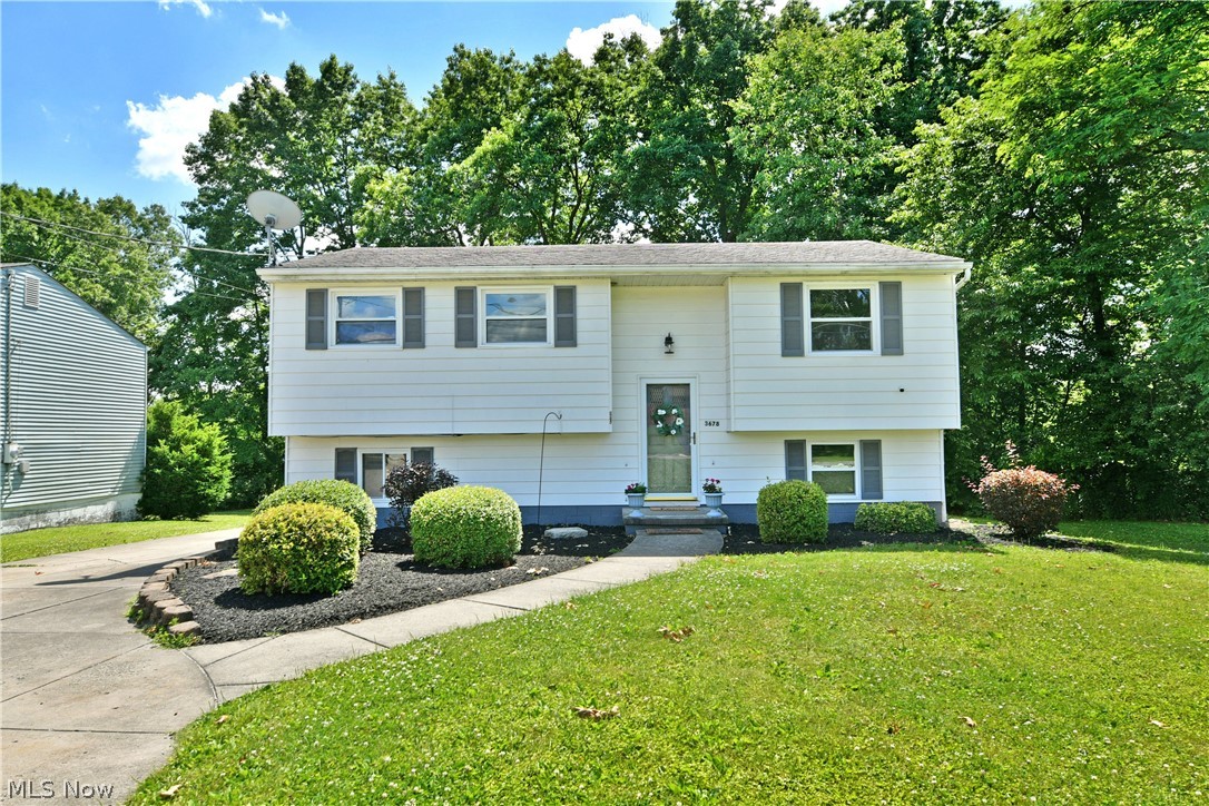 3678 Oakview Drive Girard OH 44420