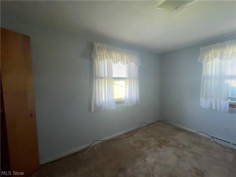 80 Kings Drive Steubenville OH 43952