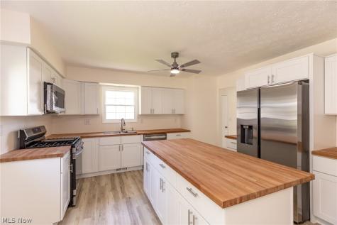 5258 Main Avenue North Ridgeville OH 44039