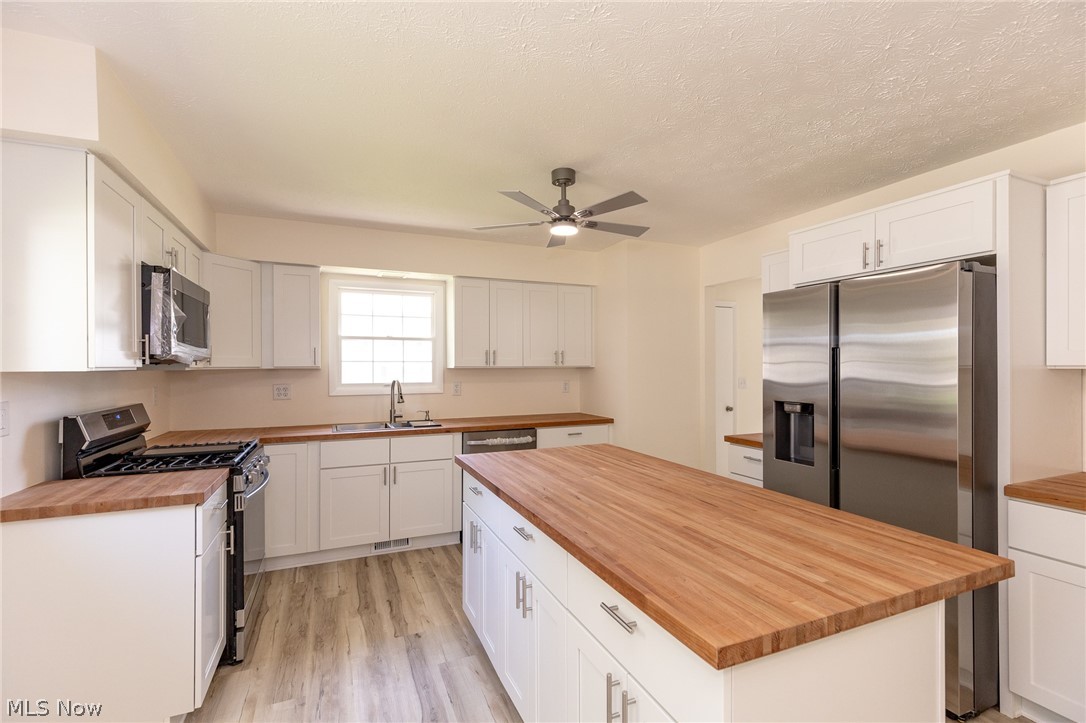 5258 Main Avenue North Ridgeville OH 44039