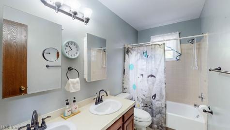 38667 Chestnut Ridge Road Elyria OH 44035