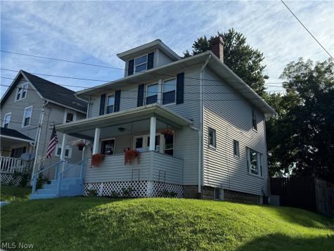203 24th Street NW Barberton OH 44203