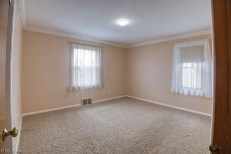 5372 Huron Road Lyndhurst OH 44124