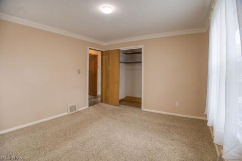 5372 Huron Road Lyndhurst OH 44124
