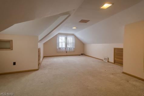 5372 Huron Road Lyndhurst OH 44124