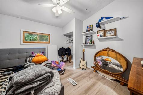14512 N Rider Road Burton OH 44021