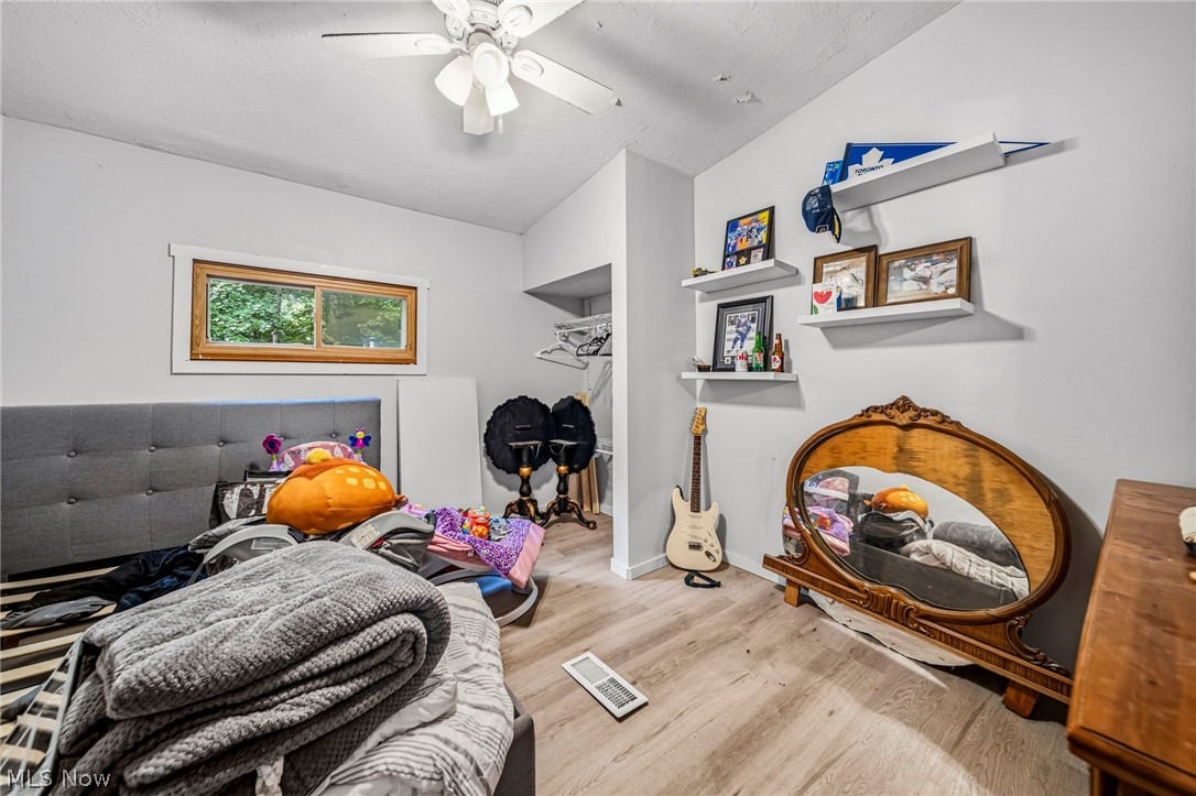 14512 N Rider Road Burton OH 44021