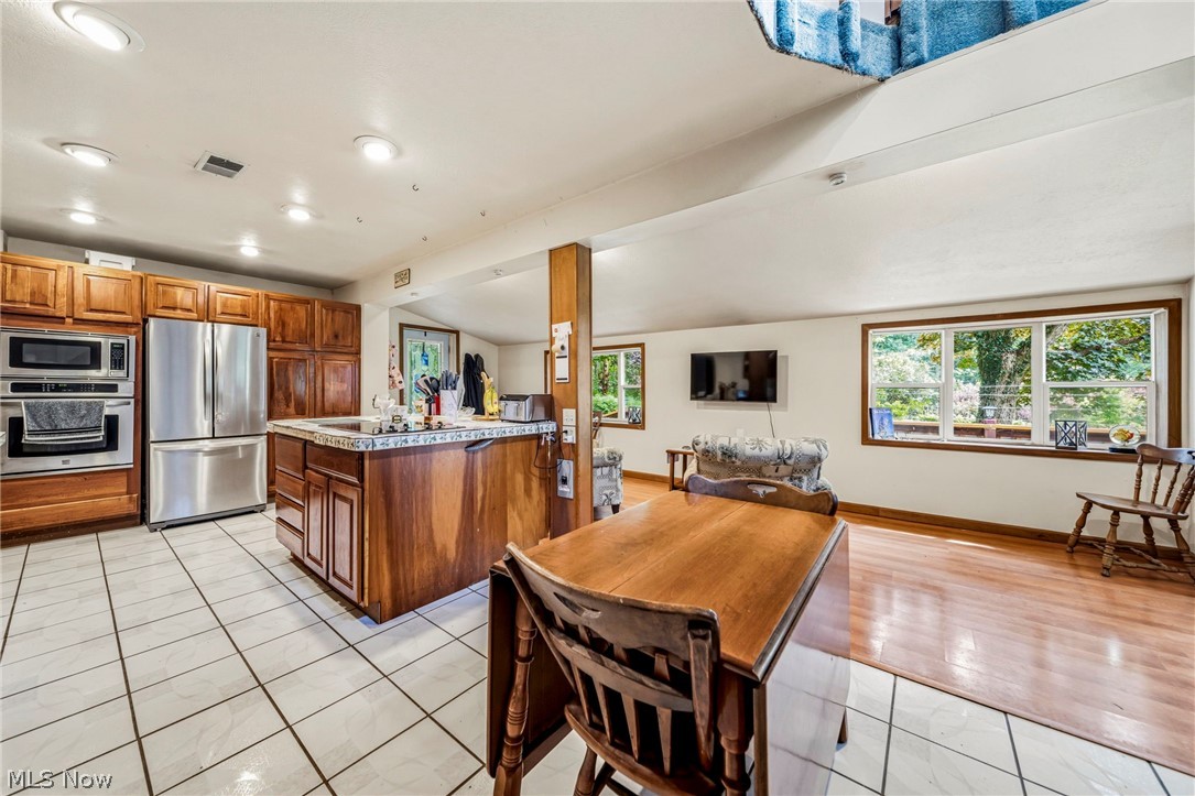 14512 N Rider Road Burton OH 44021
