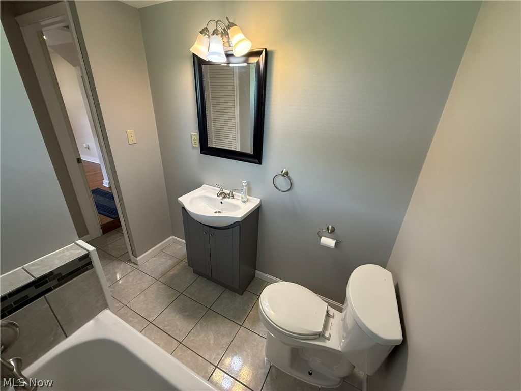 156 Barnhill Road NE New Philadelphia OH 44663