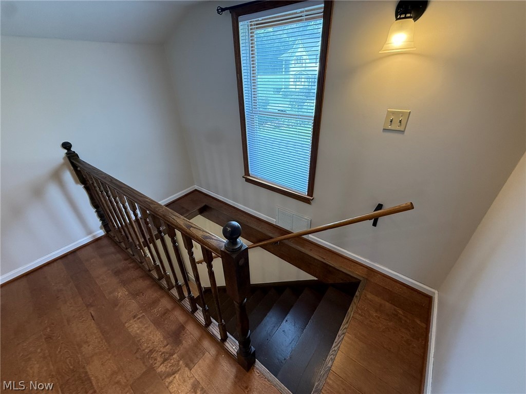 156 Barnhill Road NE New Philadelphia OH 44663