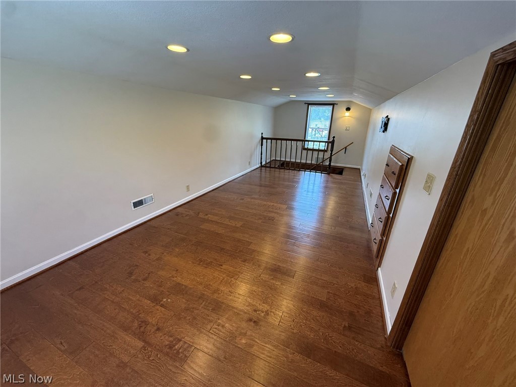 156 Barnhill Road NE New Philadelphia OH 44663