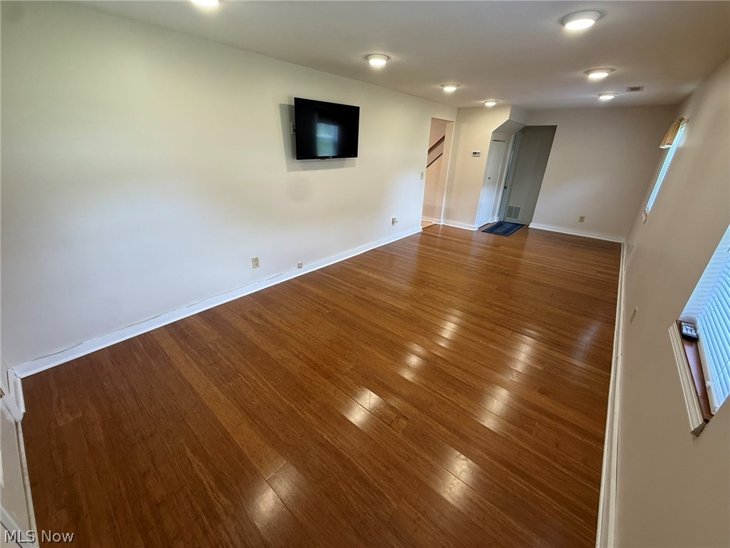 156 Barnhill Road NE New Philadelphia OH 44663