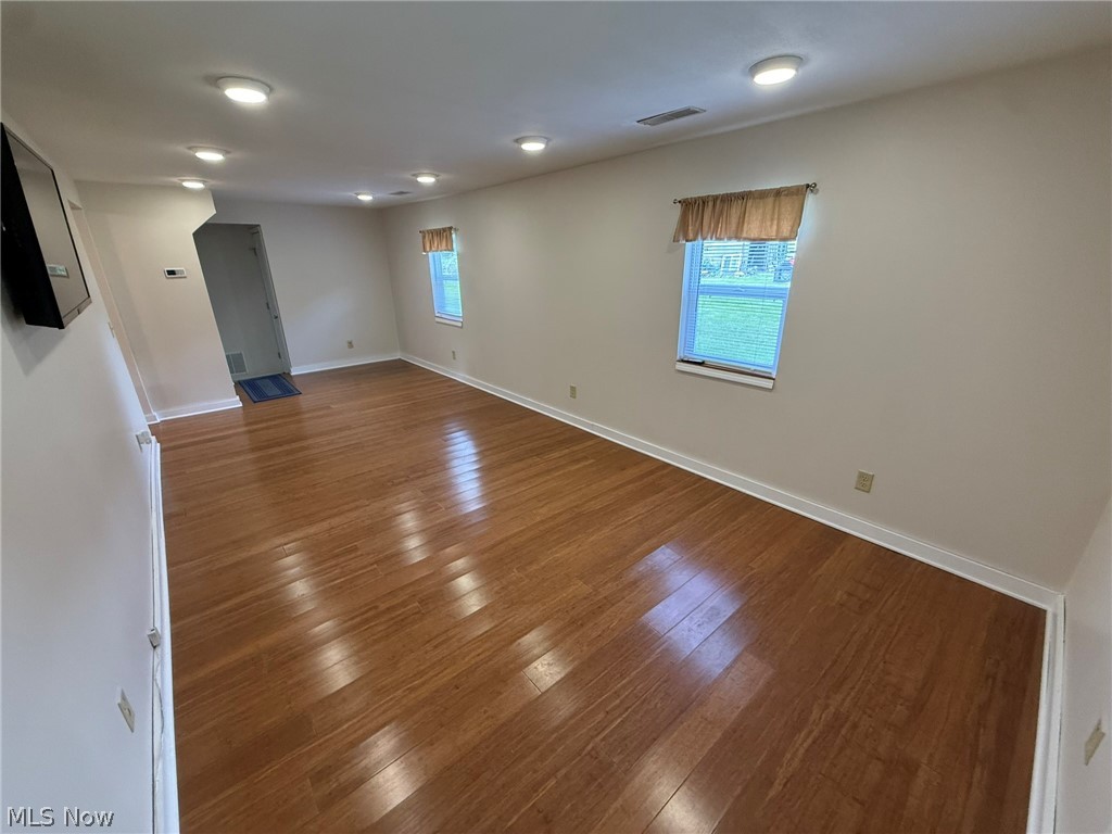 156 Barnhill Road NE New Philadelphia OH 44663