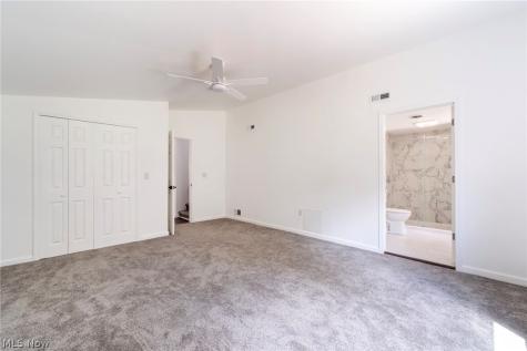 9 Dravis Drive Youngstown OH 44515
