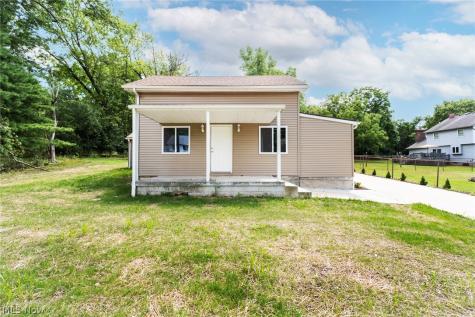 9 Dravis Drive Youngstown OH 44515