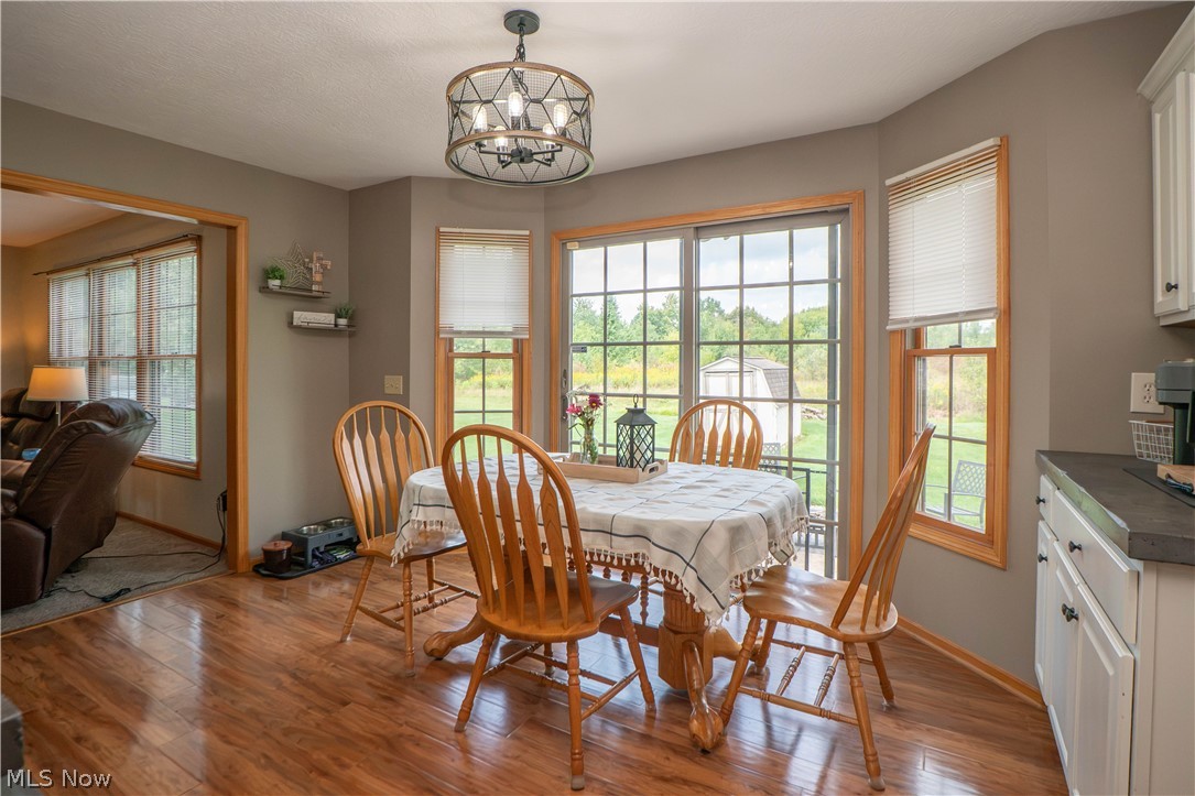 2307 Kenyon Street Louisville OH 44641